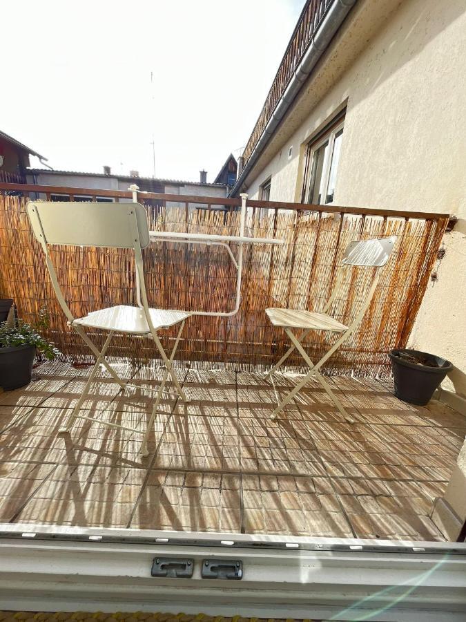 Au Perron Avec Garage Et Balcon A Ribeauville Екстер'єр фото