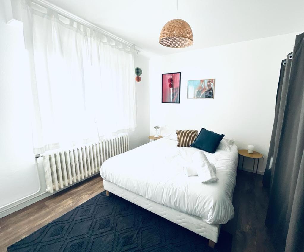 Au Perron Avec Garage Et Balcon A Ribeauville Екстер'єр фото